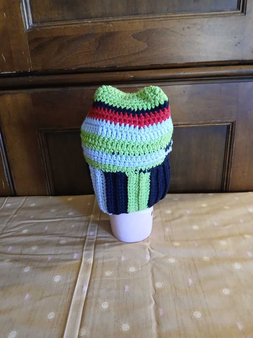 Hand-crochet Unisex, colorful, bold and a little bit wild - infant / baby hat