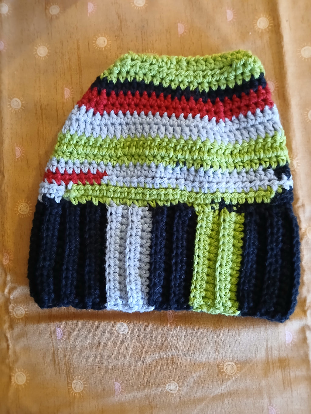 Hand-crochet Unisex, colorful, bold and a little bit wild - infant / baby hat